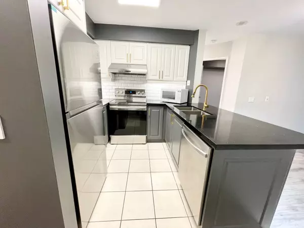 Toronto C14, ON M2N 7H7,18 Parkview AVE #701