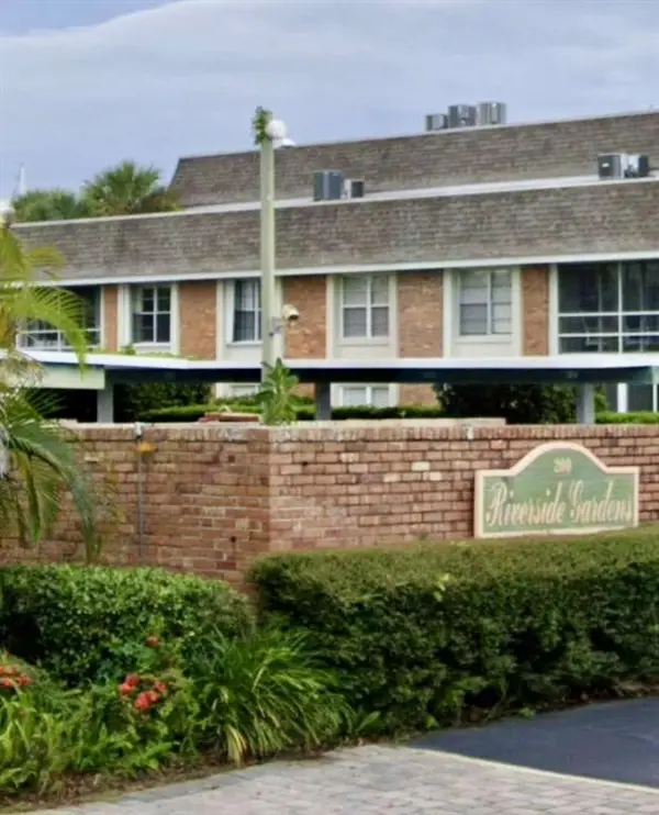 Vero Beach, FL 32963,200 Greytwig Rd #213