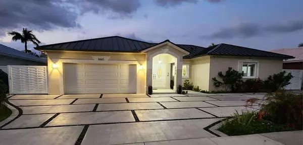 Hialeah, FL 33018,8885 NW 175th St