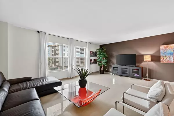 Fort Lauderdale, FL 33305,1881 Middle River Dr #301