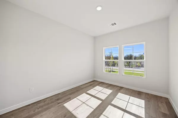 Crowley, TX 76036,1001 Park Oak Lane