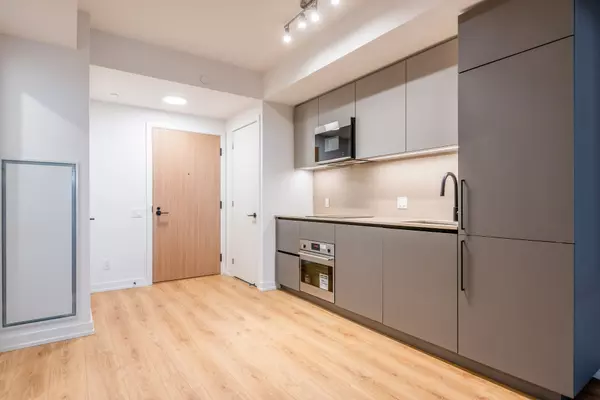 Toronto C08, ON M5A 0Z5,35 Parliament ST #516