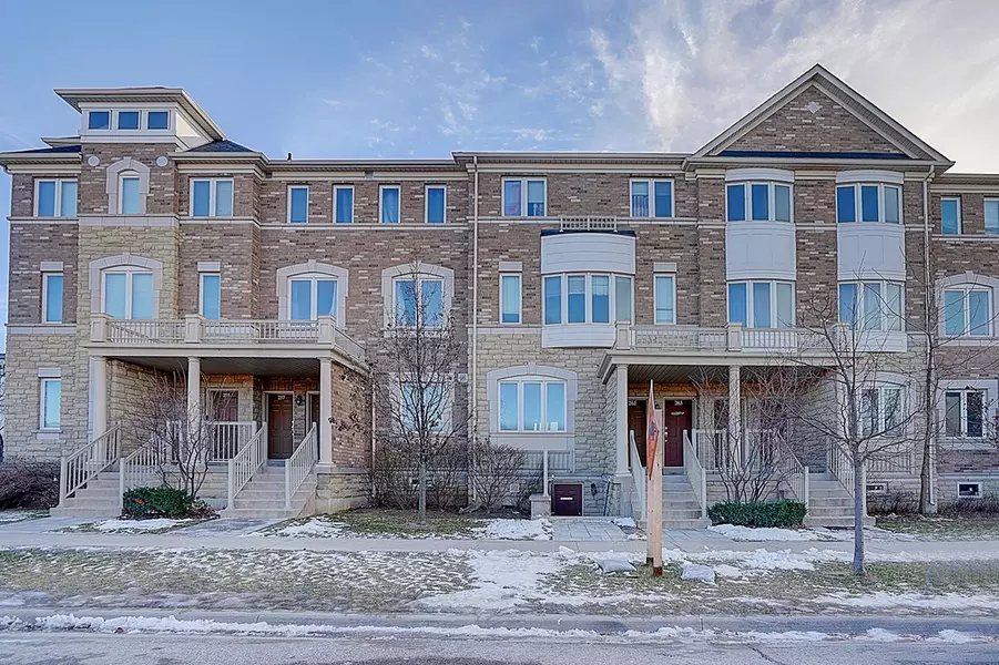 261 Aldergrove DR, Markham, ON L3R 2L8
