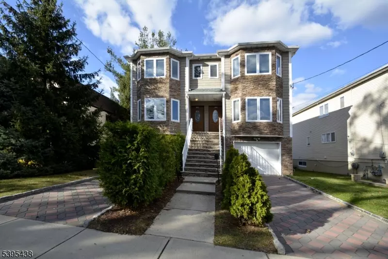 Hackensack City, NJ 07601,12 Pulaski Pl