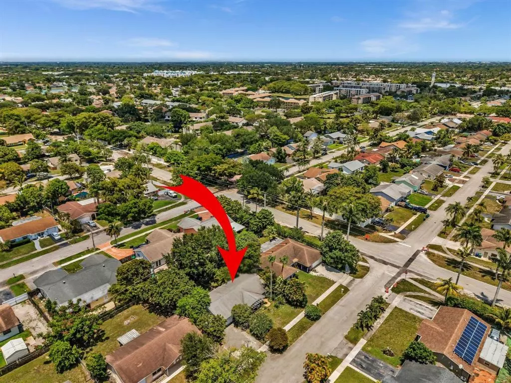 Lauderhill, FL 33351,8211 NW 47th St