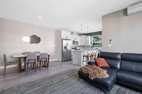 Langford, BC V9B 3X4,2783 Strathmore Rd #401