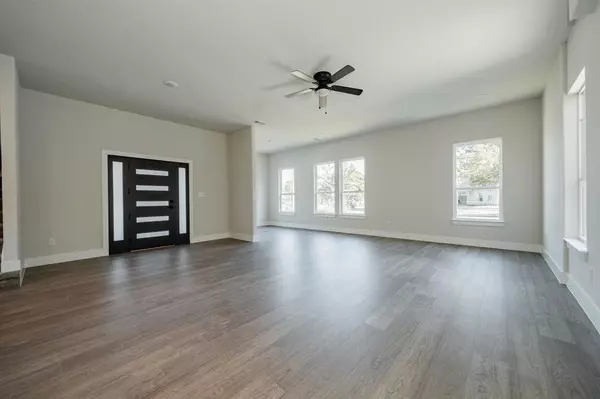 Terrell, TX 75160,101 Burnett Street