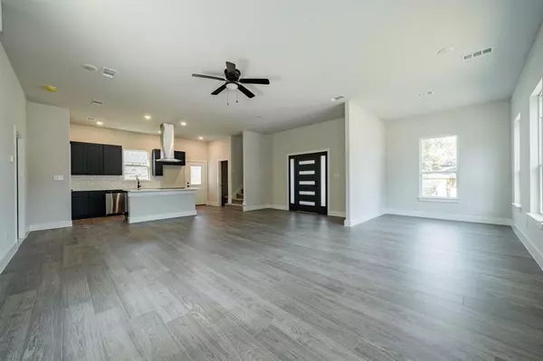 Terrell, TX 75160,101 Burnett Street