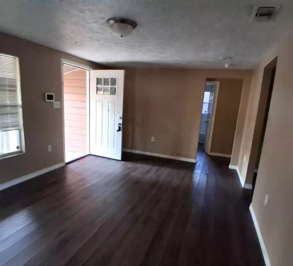 Texarkana, TX 75501,1216 W 6th Street