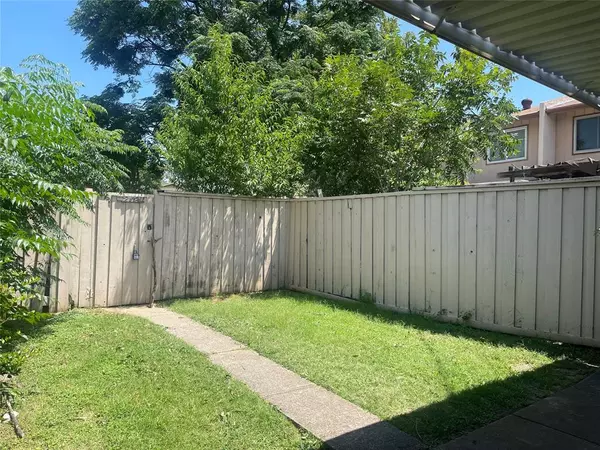 Dallas, TX 75230,12721 Preston Road