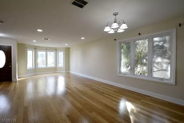 Hackensack City, NJ 07601,12 Pulaski Pl