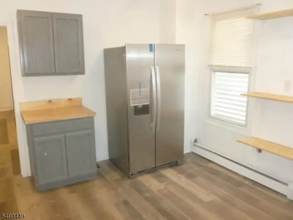 Elizabeth City, NJ 07206,523 Franklin St