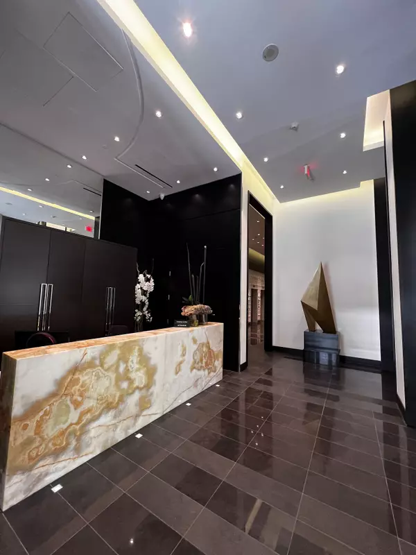 Toronto C02, ON M5R 1H3,32 Davenport Road N/A #2003