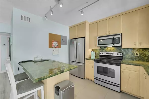 Pompano Beach, FL 33060,1411 SE 9th Ave #3