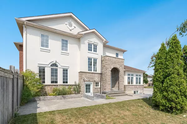 Orillia, ON L3V 7Y8,2 Vanessa Drive N/A