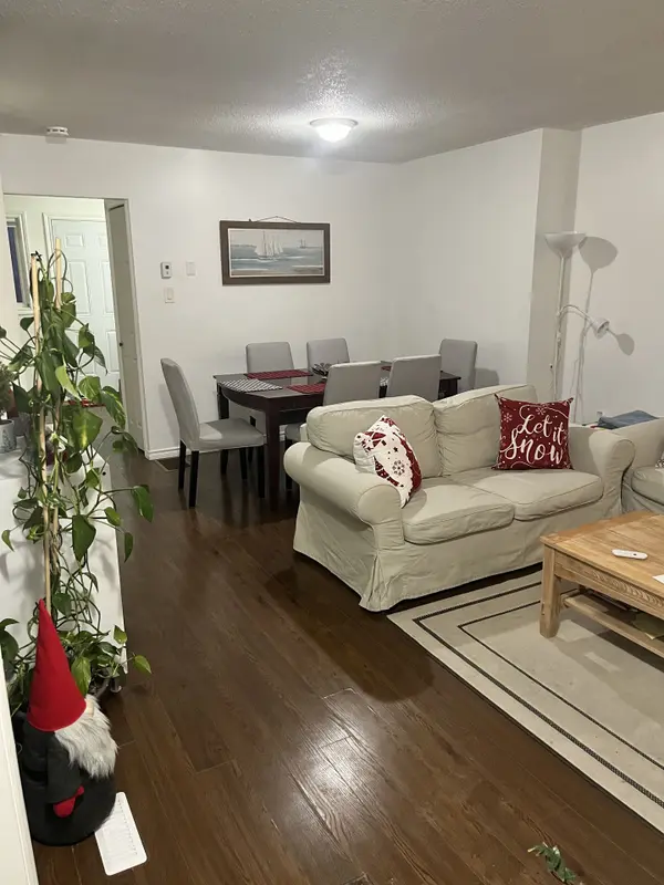 Woodstock, ON N4T 1L6,374 Springbank AVE #3