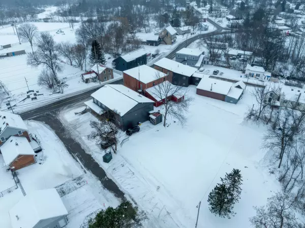 Elizabethtown-kitley, ON K0E 1M0,25 Main ST W