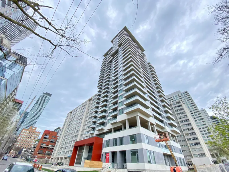 25 Holly ST #1104, Toronto C10, ON M4S 0E3