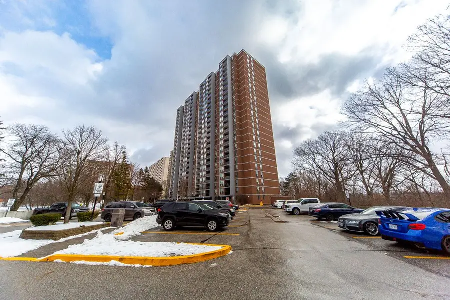 85 Emmett AVE #2106, Toronto W04, ON M6M 5A2