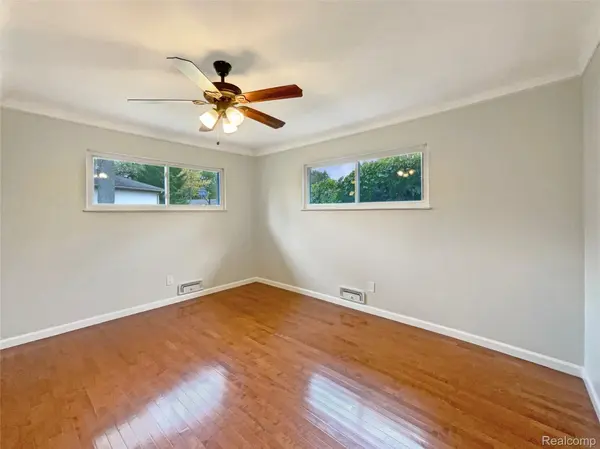 Farmington Hills, MI 48334,26333 Springfield DR