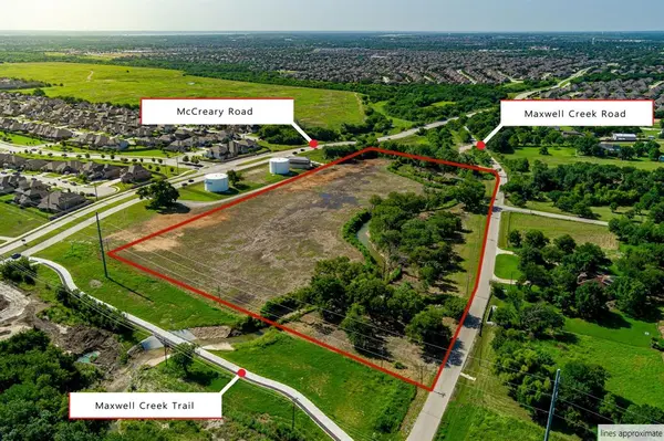 Murphy, TX 75094,402 S Maxwell Creek Road