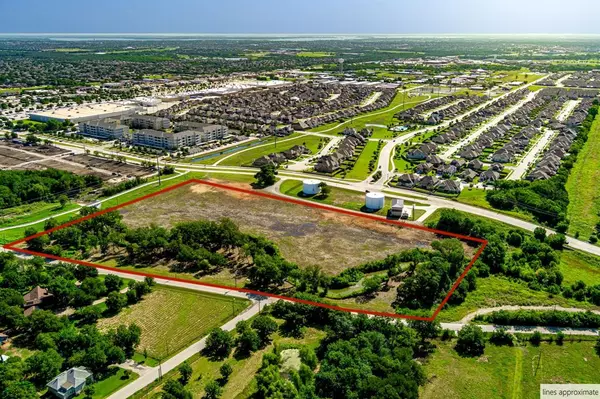 Murphy, TX 75094,402 S Maxwell Creek Road