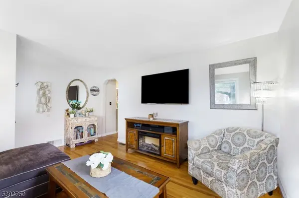 South Plainfield Boro, NJ 07080,551 Melrose Ave