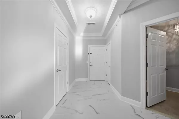 Franklin Twp., NJ 08873,5301 Enclave Circle