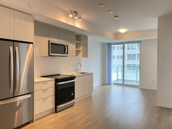 Toronto C10, ON M4S 0E3,25 Holly ST #1104