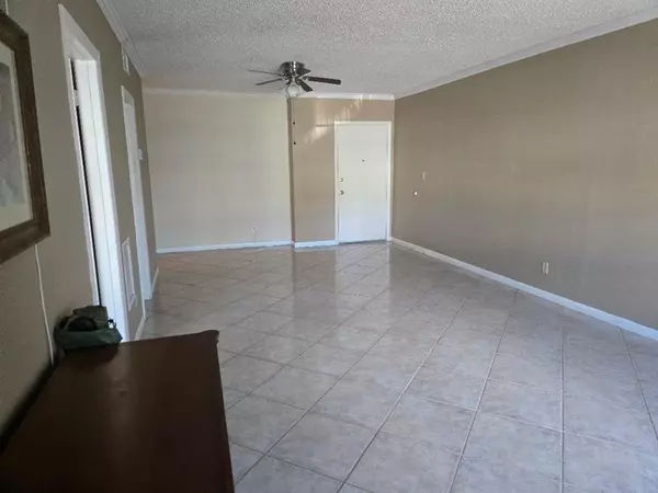 Wilton Manors, FL 33311,649 W Oakland Park Blvd #104-A