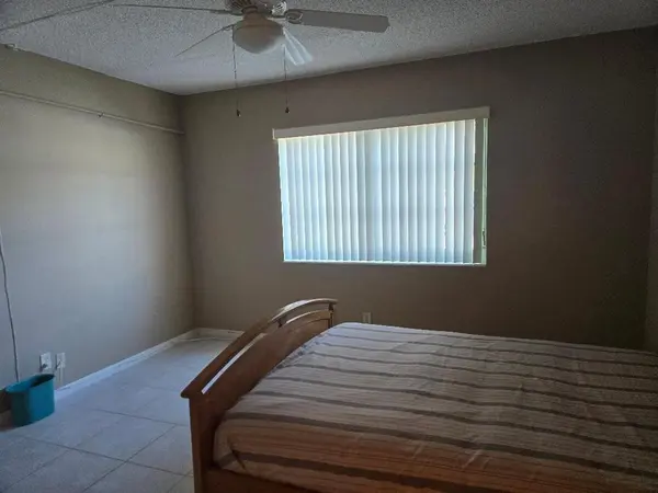 Wilton Manors, FL 33311,649 W Oakland Park Blvd #104-A