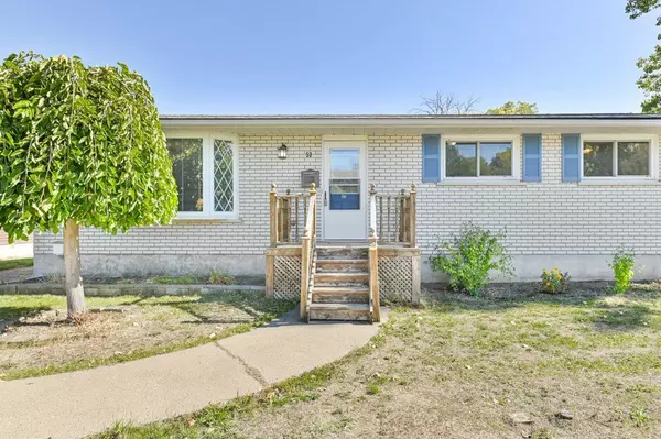 Quinte West, ON K8V 4M1,53 Water ST