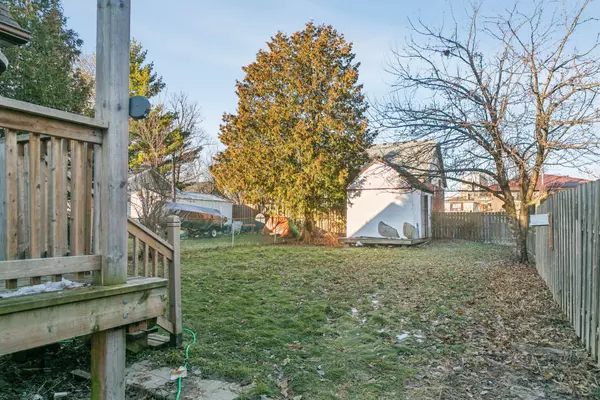 Hamilton, ON L9A 3G8,46 East 7th ST