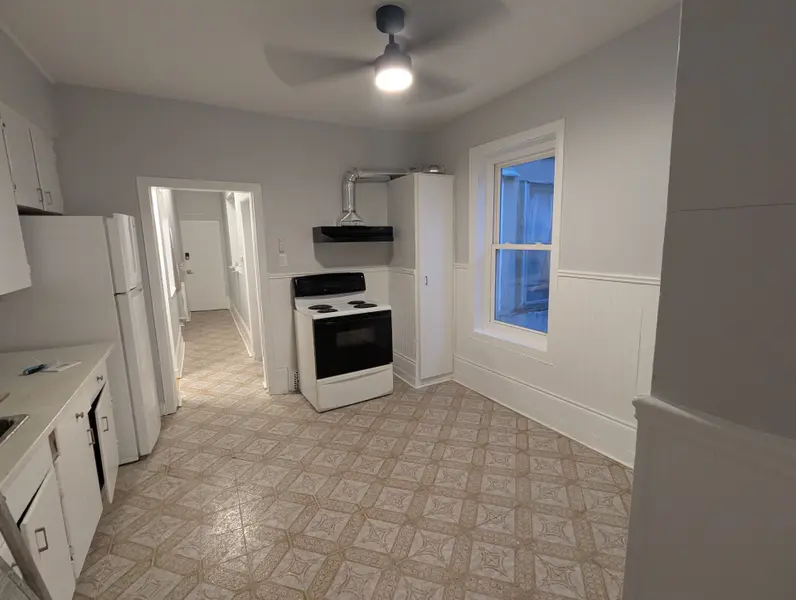 74 Preston ST #1, West Centre Town, ON K1R 7N9