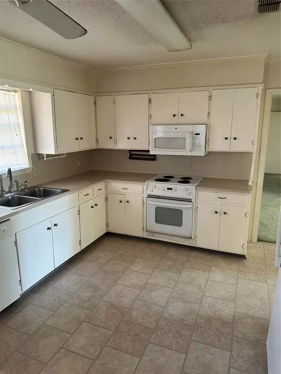 Shreveport, LA 71107,419 Irving Bluff Road