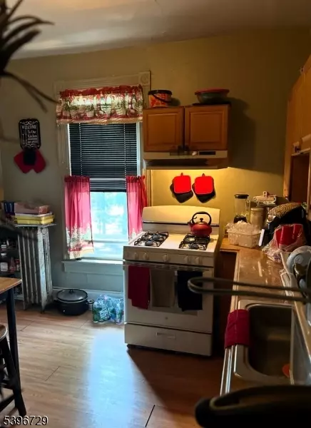 Plainfield City, NJ 07060,1200-06 Watchung Ave