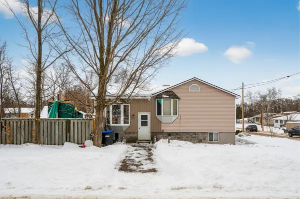 Tay, ON L0K 1R0,332 Wardell ST