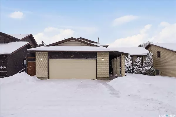 242 Thain WAY,  Saskatoon,  SK S7K 6T2