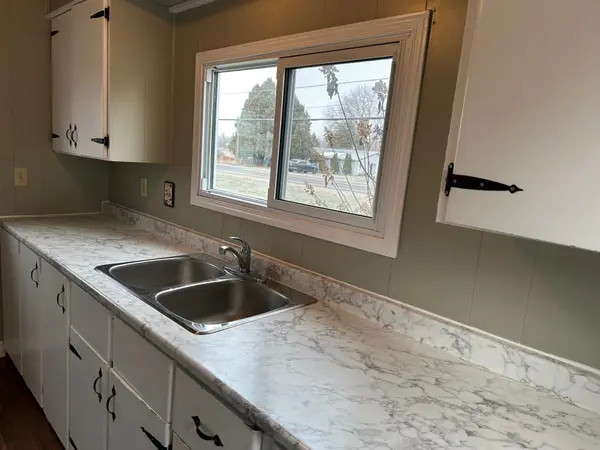 4425 Front ST, Frontenac, ON K0H 2W0