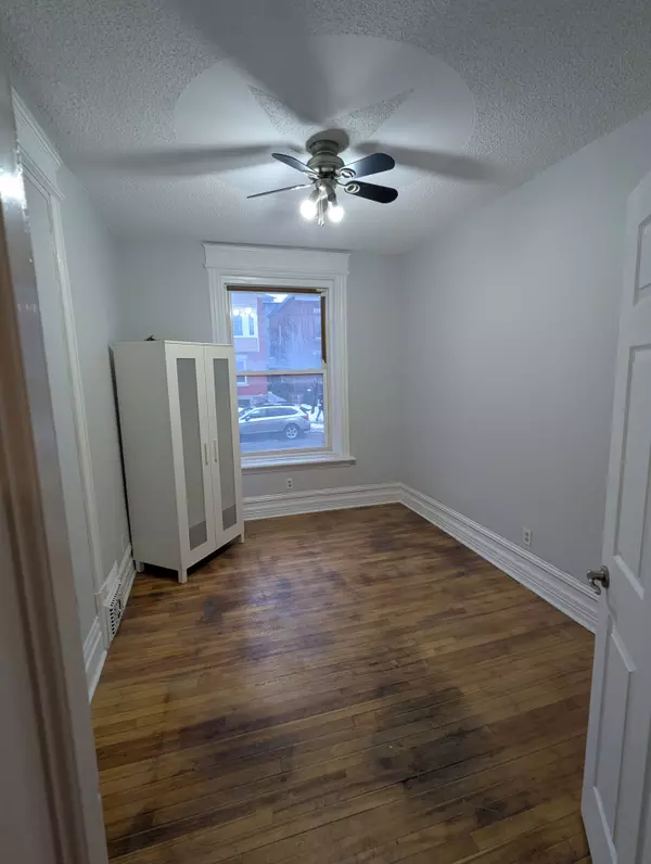 West Centre Town, ON K1R 7N9,74 Preston ST #1