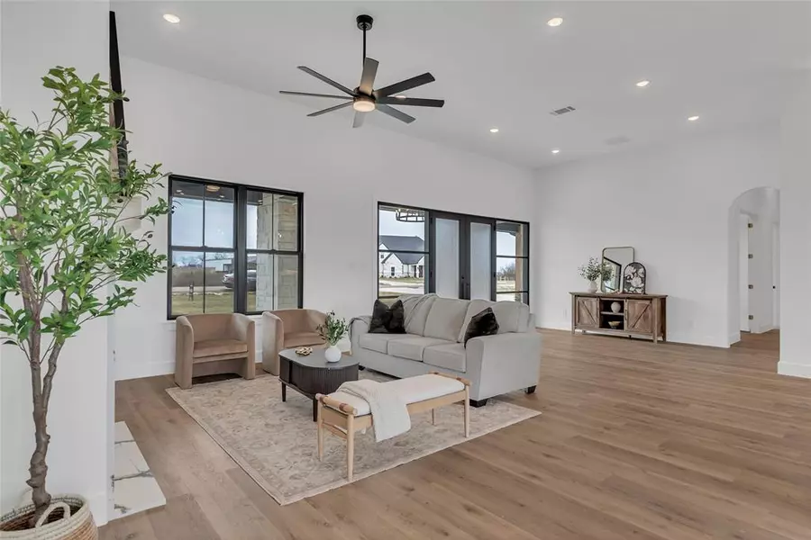 1440 Saguaro Trail, Joshua, TX 76058