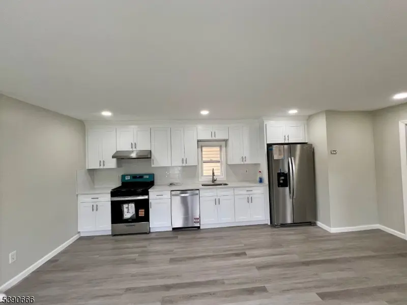 28 Harmony St, North Plainfield Boro, NJ 07060