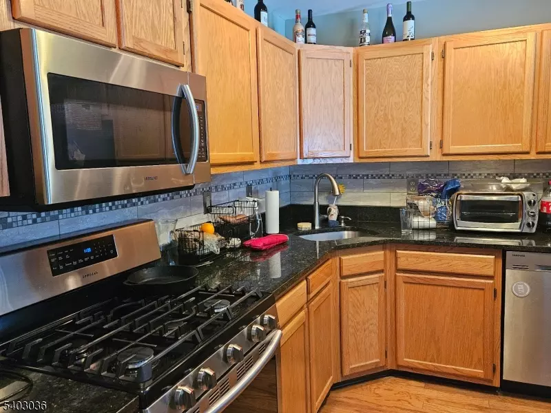 25 Sycamore Way, Mount Arlington Boro, NJ 07856