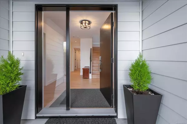 Lantzville, BC V0R 2H0,7315 Aulds Rd