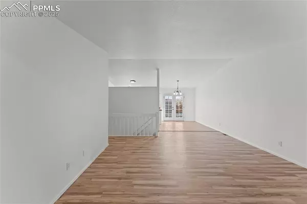 Colorado Springs, CO 80915,2355 Heathercrest DR