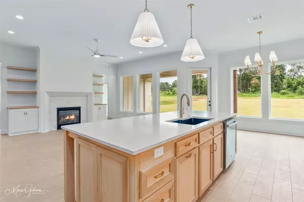 Benton, LA 71006,857 Walstonburg Lane