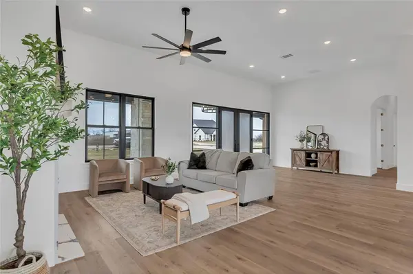 1440 Saguaro Trail, Joshua, TX 76058