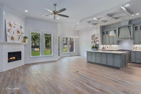 Benton, LA 71006,807 Walstonburg