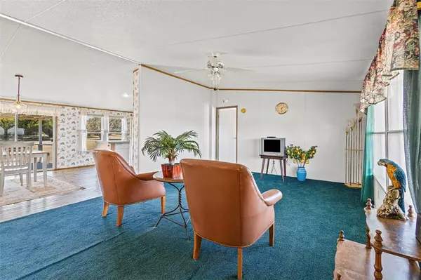 Cleburne, TX 76033,9064 Summit Court E