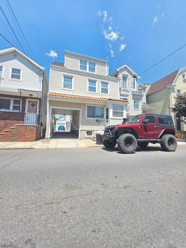 Newark City, NJ 07105,91 Barbara St